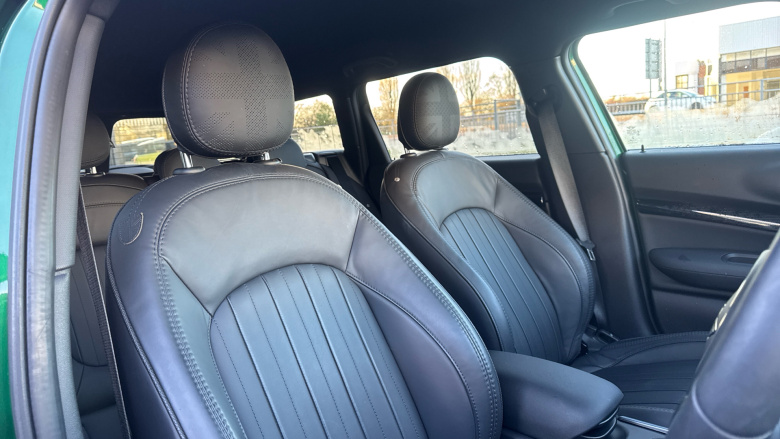 MINI Clubman 1.5 Cooper Exclusive Premium 6dr Auto Petrol Estate